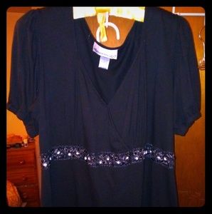 Denim 24/7 Beautiful Dressy Top